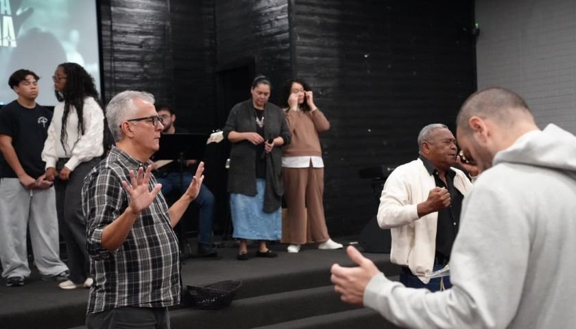 70F6AB0A-74E4-4A73-9D34-3DDBF6081F9E 70F6AB0A-74E4-4A73-9D34-3DDBF6081F9E